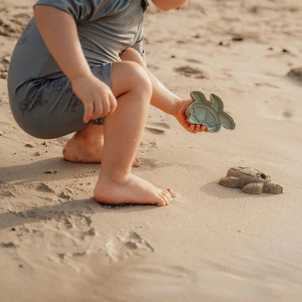 LITTLE DUTCH SAND SHAPES BEACH SET - SAILORS BAY